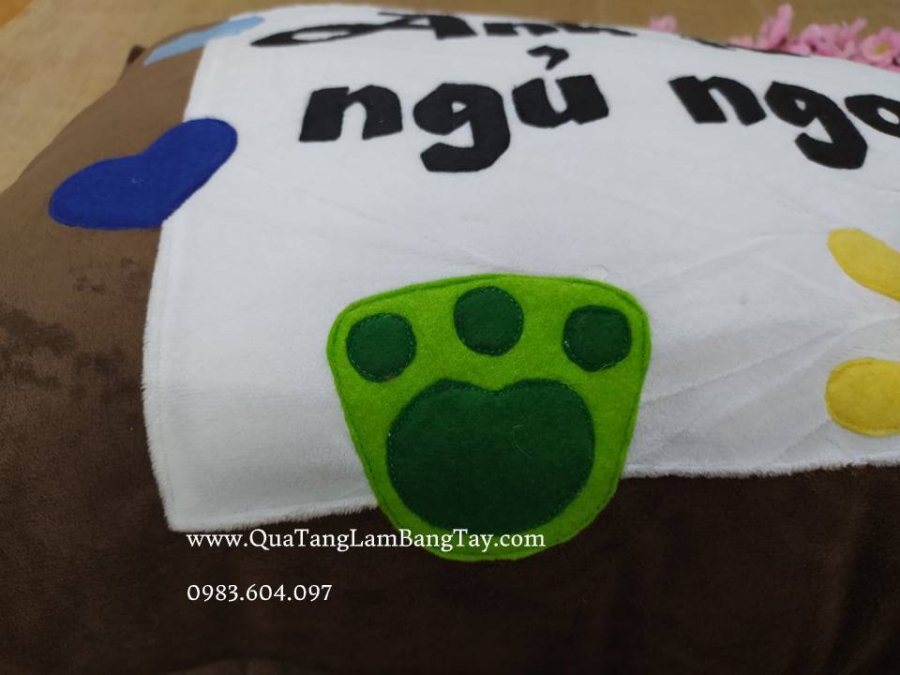 gối handmade tngjw bạn trai